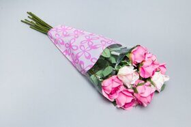 Пакет цветочный Конус 30/40 Милана цветной рисунок светло-розовый/розовый 50 шт