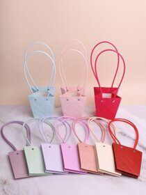Сумочка пластик для цветов 12х8х12,5см 3D микс М14